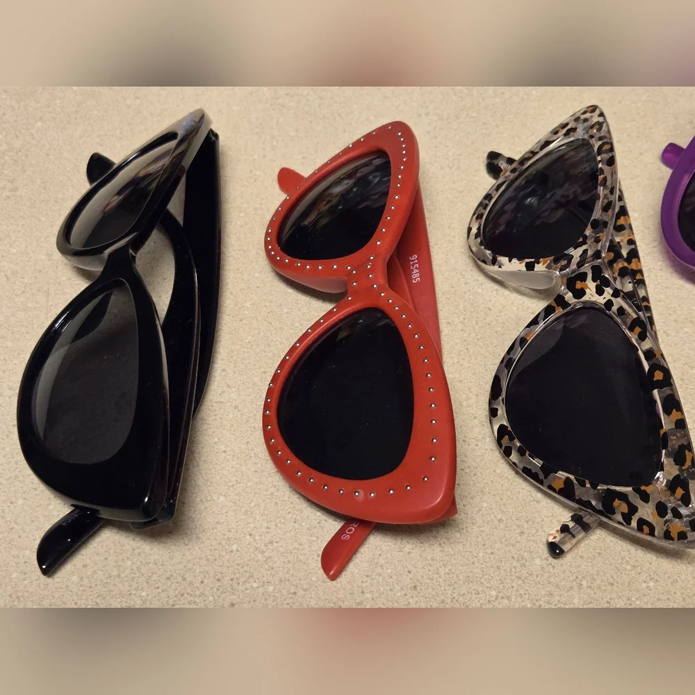 Stylish Cat-Eye Sunglasses Set Of 5 Purple, Black, Animal Print, Red